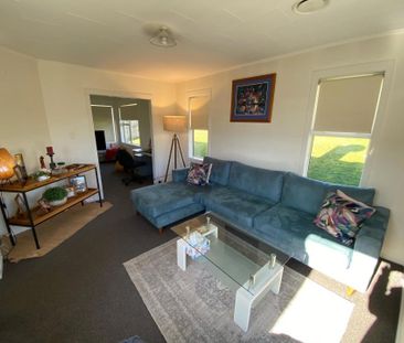 Tidy townhouse in Newlands - Photo 2