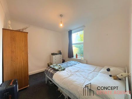 3 bedroom terraced house to rent - Photo 4