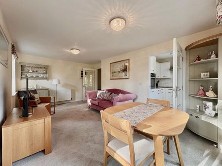 Park Lane, Camberley, Surrey, GU15 - Photo 3