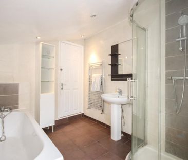 2 bedroom maisonette to rent - Photo 6