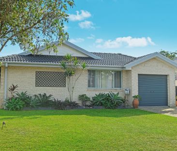 34 Greenmeadows Drive, Port Macquarie NSW 2444 - House For Rent | D... - Photo 3