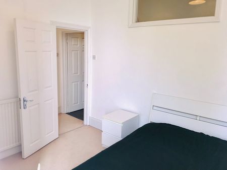 1 Bed Flat, Sutherland House, NW6 - Photo 3