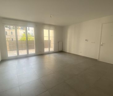 location Appartement T2 DE 49.75m² À CLAMART - Photo 4