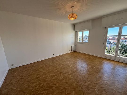 Location Appartement 1 pièce 31m² BOURG LA REINE 92340 - Photo 1
