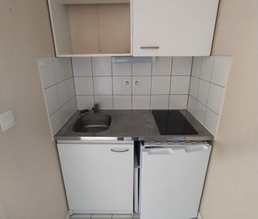 Location Appartement 1 pièce 21m² - Photo 4