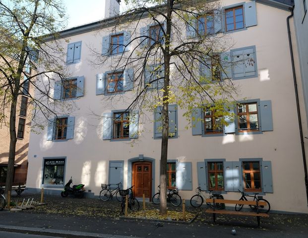 Charmante Altbauwohnung im Zentrum vom Kleinbasel Nähe Rhein - Foto 1
