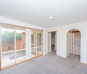 4 Nairn Place, Macquarie ACT 2614 - Townhouse For Rent | Domain - Photo 3