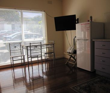 Charming One-Bedroom Villa - Photo 1