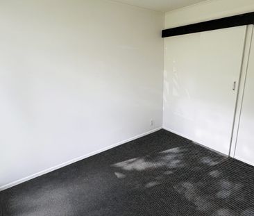 67 St Vincent Ave, Remuera - Photo 2