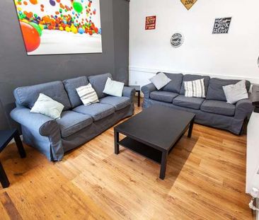 Deane Road, L7 - Photo 1