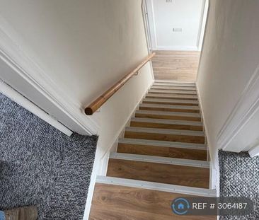 2 bedroom terraced house to rent - Photo 6