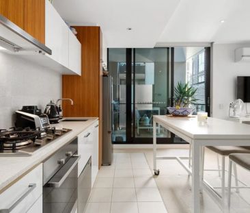 Designer One-Bedroom with Luxe Finishes in the Heart of St Kilda - Photo 3