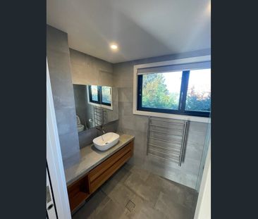 Relaxed modern coastal living $830pw - Photo 3