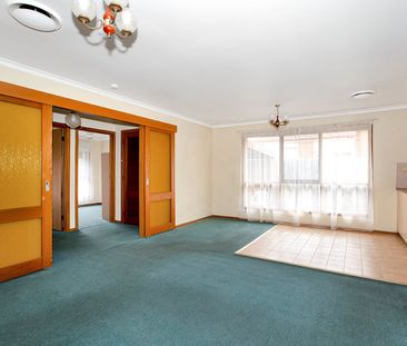 Light, Space & Easy Living in Caulfield South - Photo 5