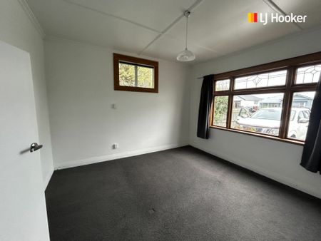 Three Bedroom Gem in St Kilda - Photo 3