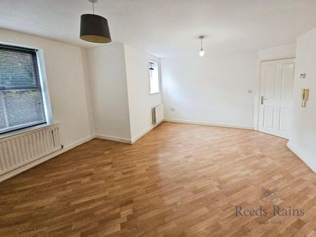 2 bedroom apartment to rent - Photo 2