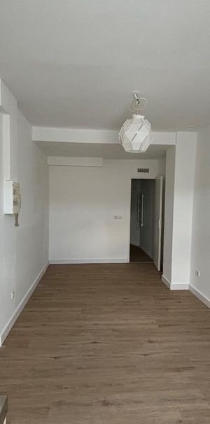 Location Appartement 1 pièce 22m² LILLE 59000 - Photo 1