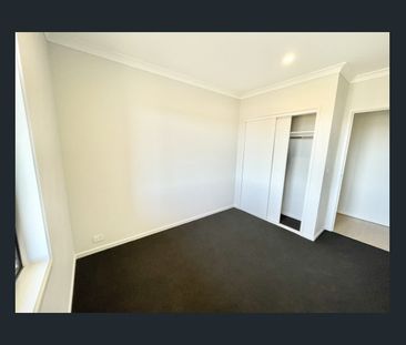 A Vibrant New Neighbourhood - Photo 3