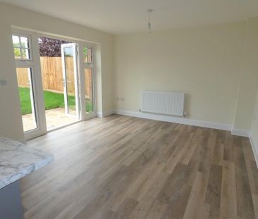 4 bedroom detached house to rent - Photo 1