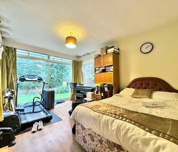 Hampshire Drive, Edgbaston, Birmingham, B15 - Photo 4