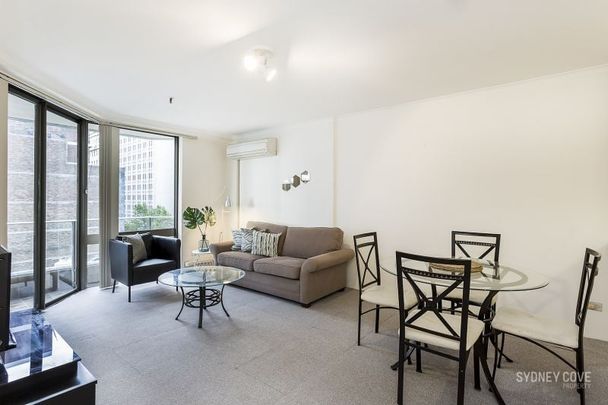 FANTASTIC 1 BEDROOM IN BERKELEY | Furnished - Photo 1
