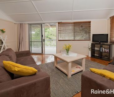 Fully Airconditioned - Northeast Facing Family Home - Photo 2