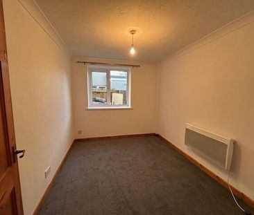1 bedroom ground floor flat to rent - Photo 2