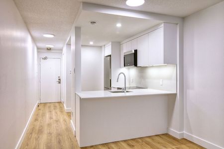 2285 Saint-Mathieu Street, Montréal, QC - Photo 2