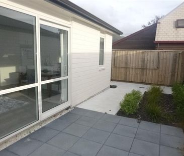Modern Waterloo Living - Photo 1