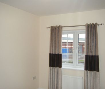 River View, Newark, Nottinghamshire, NG24 - Photo 2