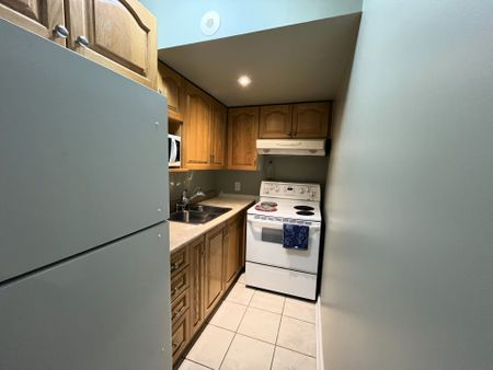 For Lease - 3055 Finch Avenue Unit# 19, Toronto, Ontario - Photo 4