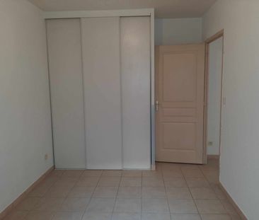 Location - Appartement T3 de 47 m² avec cour privative - Photo 6