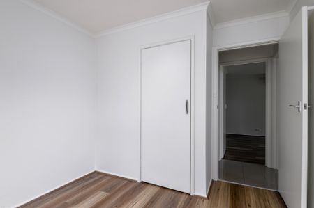 TWO BEDROOM SPACIOUS UNIT WITH DOUBLE GARAGE - Photo 3