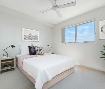 Modern and Spacious Apartment in Prime Upper Mount Gravatt Location - Photo 2