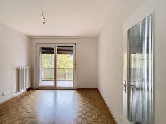 Superbe 2½ pièces rénové en plein coeur de la ville ! - Photo 1