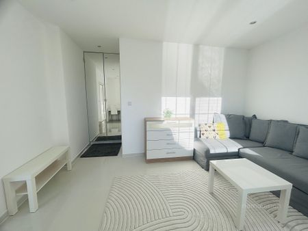 Pronájem bytu 1+1 40 m² - Photo 2