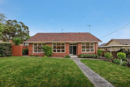 94 High Street, Glen Iris - Photo 2