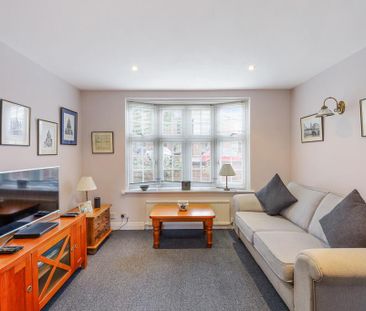 2 bedroom semi-detached house to rent - Photo 6