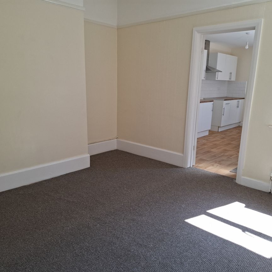 Wintringham Road, Grimsby - Photo 1