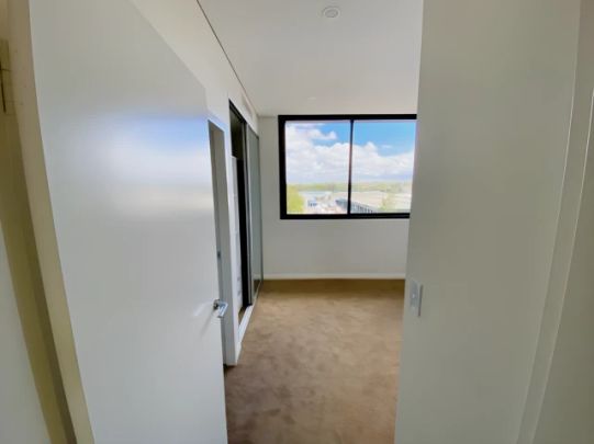 2 bed 2 bath - Photo 1