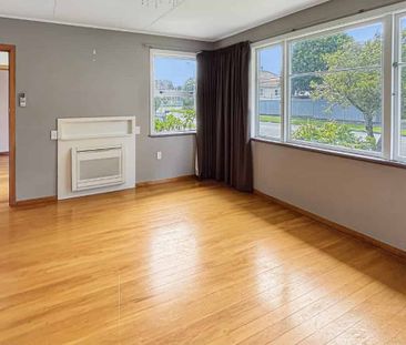 PARKLAND - 3 BEDROOM - Photo 2
