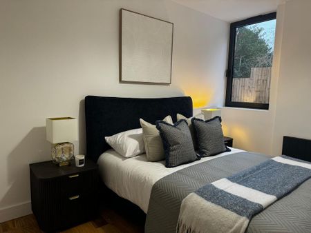 3 bedroom flat to rent - Photo 5