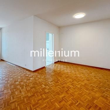 Exceptional Renovated 6-Room Duplex Penthouse in the Heart of Carouge - Photo 1