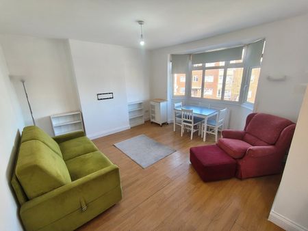 1 Bed Flat, Marsh Road, LU3 - Photo 2