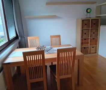 Helle möblierte 2-Zimmer-Wohnung mit Lift - 58 m² - € 1.100 inkl. Betriebskosten, Heizung & WLAN - Foto 3