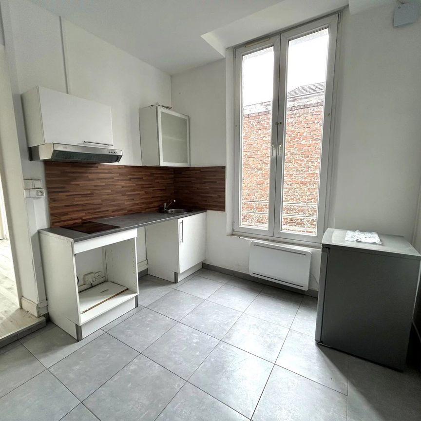 Location Studio 1 pièces 25 m2 à Saint-Quentin - Photo 1
