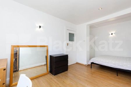 Located a stone throw from old Street station and close the trendy shoreditch - Photo 4
