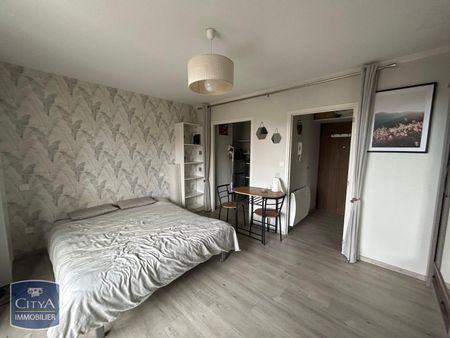 Location Appartement 1 pièce 24m² MONTAUBAN 82000 - Photo 3