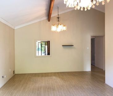 Contemporary 4-Bedroom Home in Prime Carlisle | Unfurnished - Photo 1