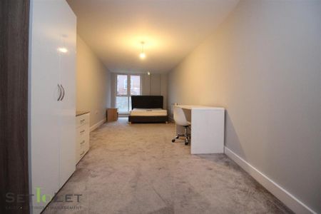 2 bedroom apartment to rent - Photo 5